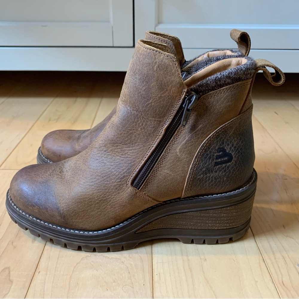Stylish Brown Ankle Boots with Side Zipper